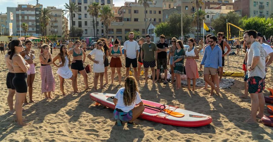 Paddlesurf Lesson in Barcelona - From Locker to Board: How the 1.5-Hour Lesson Really Unfolds
