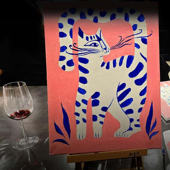Paint & Wine in Barcelona: art, wine, and music in a unique atmosphere - Paint & Wine at Academia de Marte: what you are really buying
