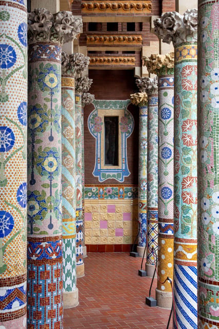 Palau de la Música & Sant Pau Modernist Site - Entering Palau de la Música Catalana with a digital brochure