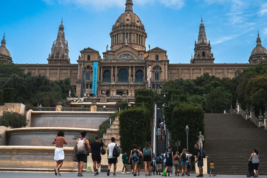 Panoramic Barcelona: Montjuïc, Cable Car, and Beach - The cable car segment: short ride, huge panoramic payoff