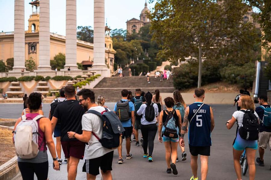 Panoramic Barcelona: Montjuïc, Cable Car, and Beach - Who this panoramic Montjuïc + beach day is best for