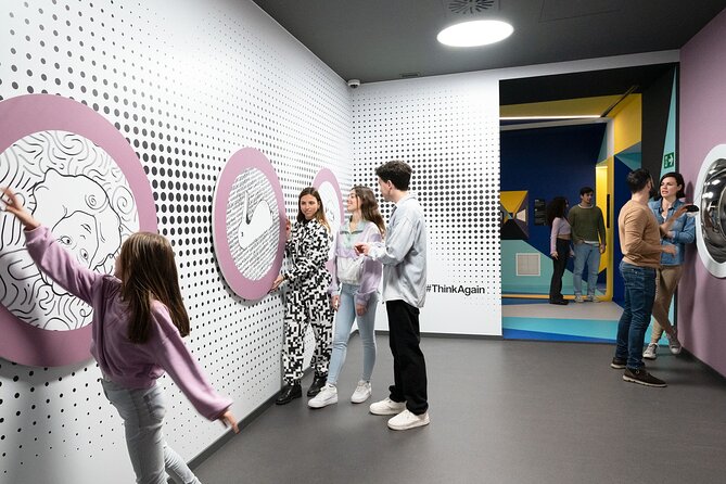 Paradox Museum Barcelona - Families, adults, and the age question that matters