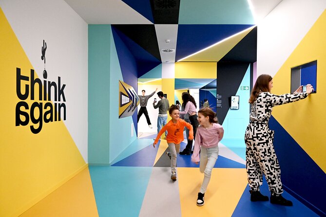 Paradox Museum Barcelona - Inside the exhibits: what to expect room to room