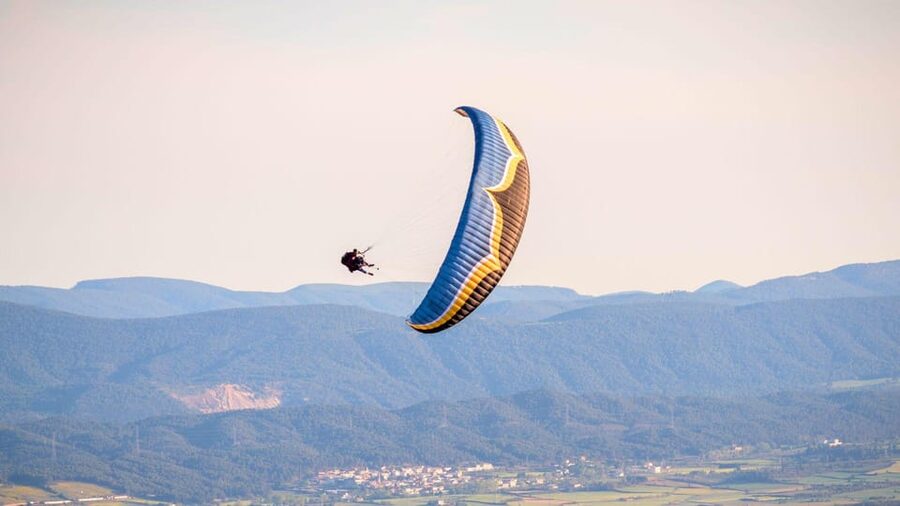 Paragliding: Experience the magic of flying near Barcelona. Report included - The 4x4 Ride and Launch: How the Morning-to-Air Transition Works