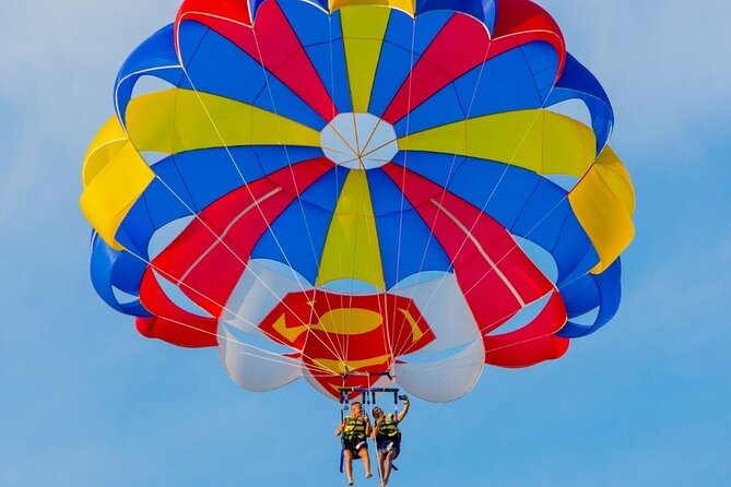 Parasailing Tour en Barcelona - Safety vibe, crew energy, and the moment the noise drops