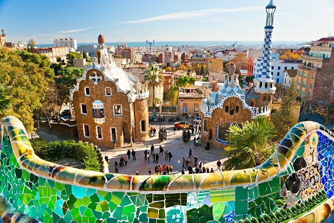 Park Güell and Sagrada Familia Private Tour - The walk and the Modernist context you didn’t know you needed