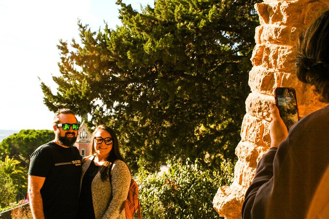 Park Guell and Sagrada Familia Tour with Skip the Line Tickets - What is not included, so you don’t get surprised
