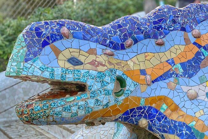 Park Guell Guided Tour in Barcelona with Entry - Entering the right spot: meeting point and how to avoid the most common headache