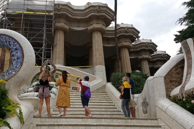 Park Guell Guided Tour with Skip the Line Tickets - Guides, pace, and how to make it enjoyable