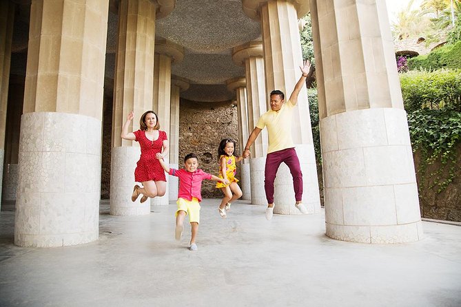 Park Guell Private Photoshoot with Skip the Line Ticket - A private Park Güell shoot that feels like VIP time