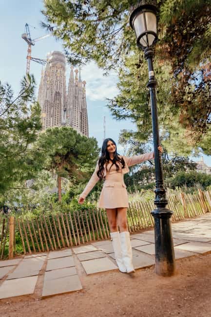 PHOTOSHOOT Sagrada Familia (Quiky Version) - The Photos You Get, Editing Style, and Delivery Timing
