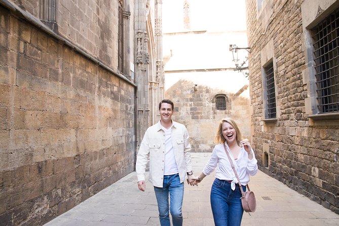 Photoshoot tour in Barcelona Secret Corners - Price and value: why $43.55 can make sense in Barcelona