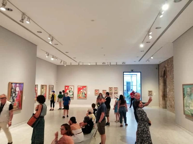 Picasso Museum and Walking Tour Plus Wine Tasting Upgrade - Key things that make this Picasso experience special