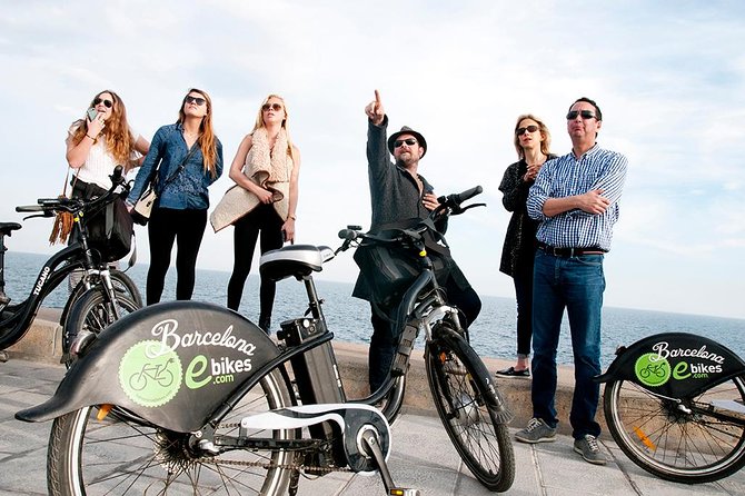 Picasso's Barcelona on Electric Bike Small Group Tour - Barcelona Cathedral stop: bike basics before the sightseeing