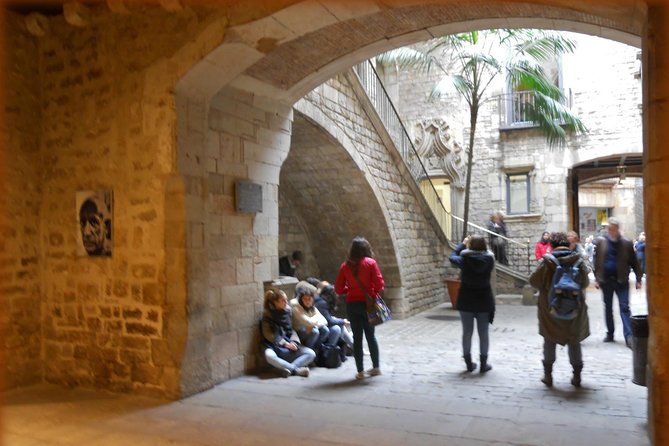 Picasso’s Footsteps: Private Tour & Museum - Who should book this Picasso private tour