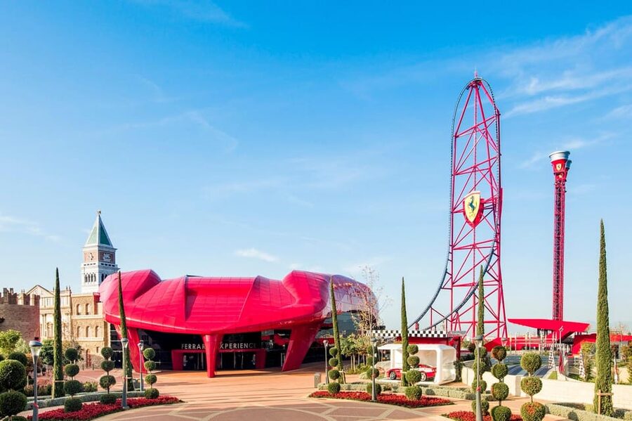 PortAventura and Ferrari Land: Full-Day Trip from Barcelona - Getting there: Estació del Nord, coach transfer, and timing that matters