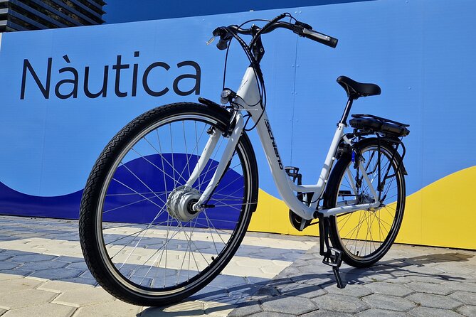 Premium Bike Rental in Barcelona - Your bike choice: e-moon 28 vs Elops 540
