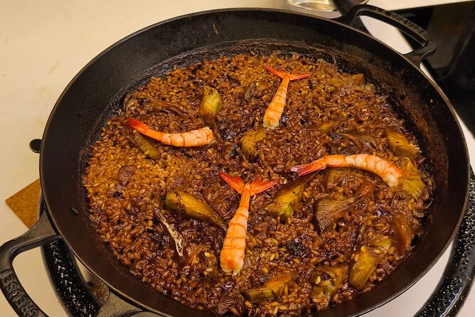 Premium Cooking Class in Designer Loft: Paella & Spanish Tapas - Hands-on Spanish cooking: tapas technique, pa amb tomàquet, and paella