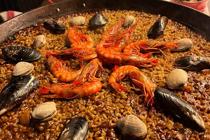 Premium Cooking Class in Designer Loft: Paella & Spanish Tapas - Cava and Iberian starters that set you up for the lesson