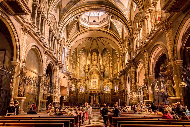 Premium Montserrat & Wine Full Day Tour from Barcelona - Oller del Mas Lunch in a 10th-Century Castle Winery, Then Tastings That Actually Teach You What You’re Drinking