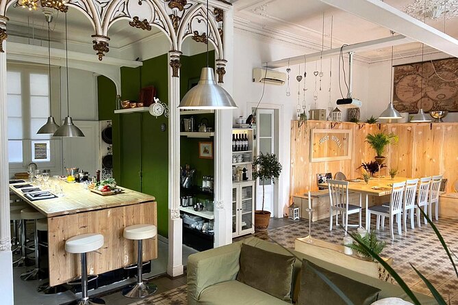 Premium Paella Cooking Class & 10 Spanish Tapas - Dietary needs and who this fits best