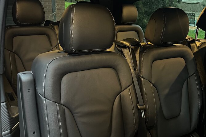 Premium Private Transfer from BCN Airport to Barcelona City Centre - Who this transfer suits best, and who might not need it