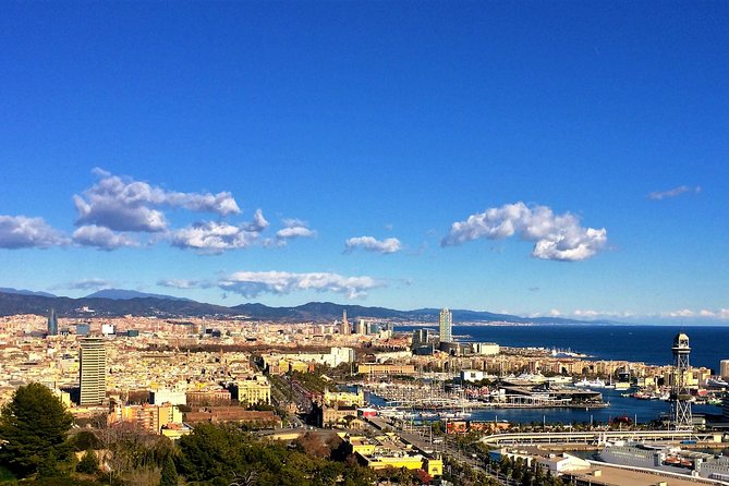 Private Barcelona and Sagrada Familia Tour with Hotel Pick-up - Eixample and Passeig de Gràcia, Gaudí façades in a single glide