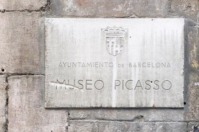 Private Barcelona Art and Tapas Walking Tour with Picasso Museum - Stop Two: Mediterranean Flavors With Vegetables, Fish, and Meat