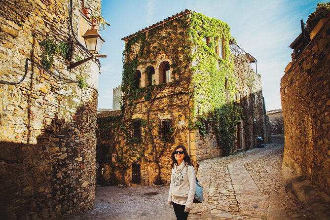Private Barcelona Jewish Quarter Tour with Local Expert Guide - How this 2-hour private tour turns Barcelona’s streets into a story