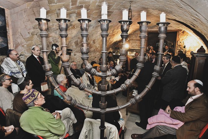 Private Barcelona Jewish Quarter Tour with Local Expert Guide - MUHBA El Call stops: where the city explains itself through narrow streets