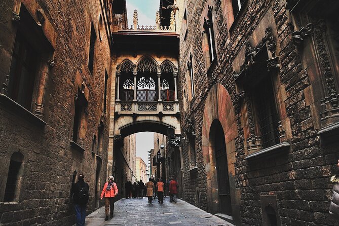 Private Barcelona Jewish Quarter Tour with Local Expert Guide - Stop 1 in the Jewish Quarter: alleys, the Inquisition, and lingering medieval atmosphere
