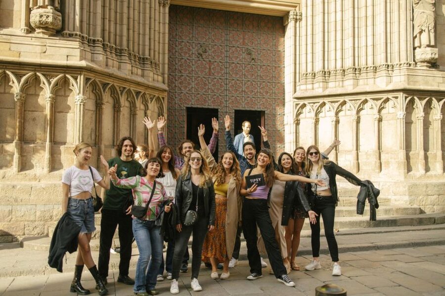 Private Barcelona Walk: Roman Roots & Gothic Quarter Gems - Where to meet by the Roman Aqueduct remains