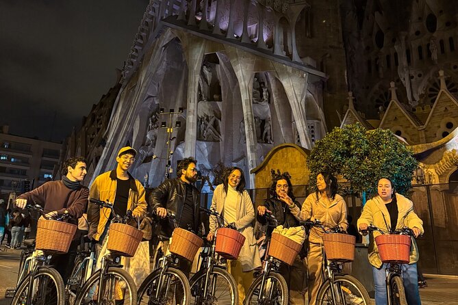Private Bike Tours - Customizable Route, Top Barcelona Highlights - How guides like Janis (and Janice) keep the ride smooth and safe