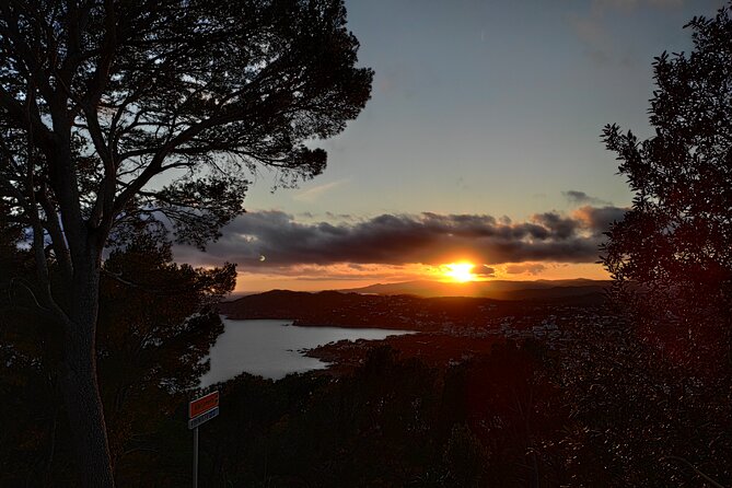 Private Costa Brava Hike and Snorkel from Barcelona with Lunch - The guide and the pace: why the small group size feels like a feature