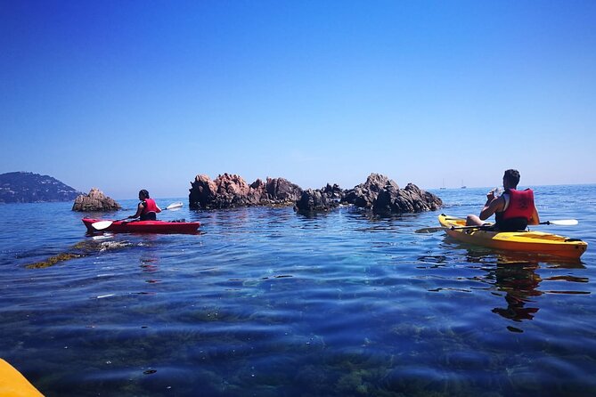 Private Costa Brava Kayak Experience with Snorkel from Barcelona - The Coastline Cruise: Rugged Views From a Slower Speed