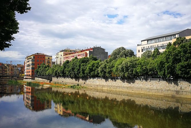 Private Day Trip From Barcelona to Girona - The Jewish Quarter at Patronat Call de Girona