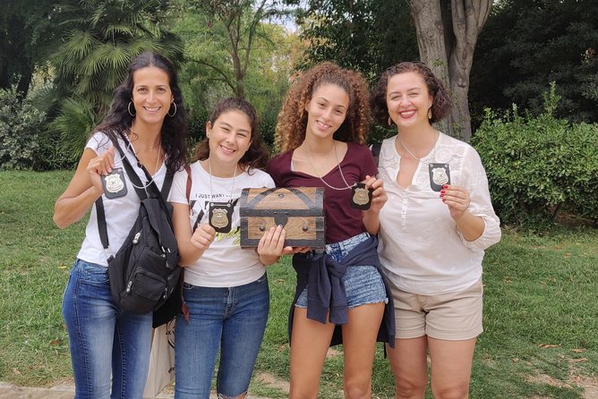 Private Family Treasure Hunt | Guided, fun & 100% Offline | Xventura Barcelona - Why this 100% offline family hunt works in Barcelona