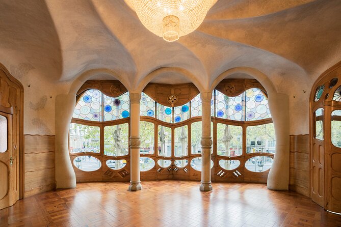 Private First Access Casa Batlló Experience With Breakfast - Logistics That Matter: Language, Mobility, and Practical Comfort