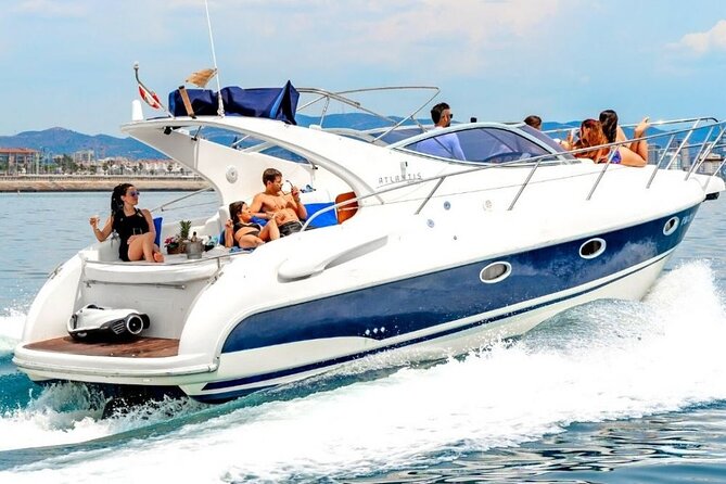 Private Gobbi Yacht Charter in Barcelona - Why This Private Yacht Feels Like a Reset in Port Olímpic