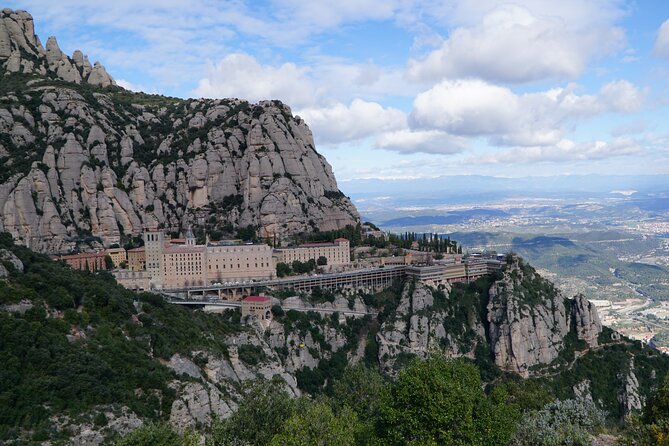 Private Montserrat with Lunch and Wine Tasting from Barcelona - Private Minivan Pickup From Barcelona: Less Stress, More Day