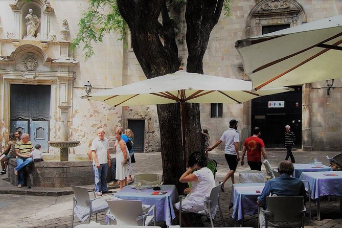 Private Tapas Walking Tour in Barcelona Old Town and Flamenco Show - An easy Barcelona night plan: Old Town walking plus a real flamenco ticket