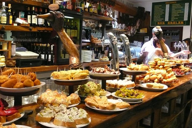 Private Tapas Walking Tour in Barcelona Old Town and Flamenco Show - Who should book this private tapas and flamenco night