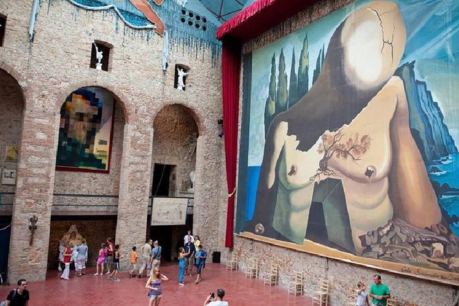Private tour: Dali Museum in Figueres and Púbol Tour with Hotel pick-up - Comfort, timing, and how to plan your day around it