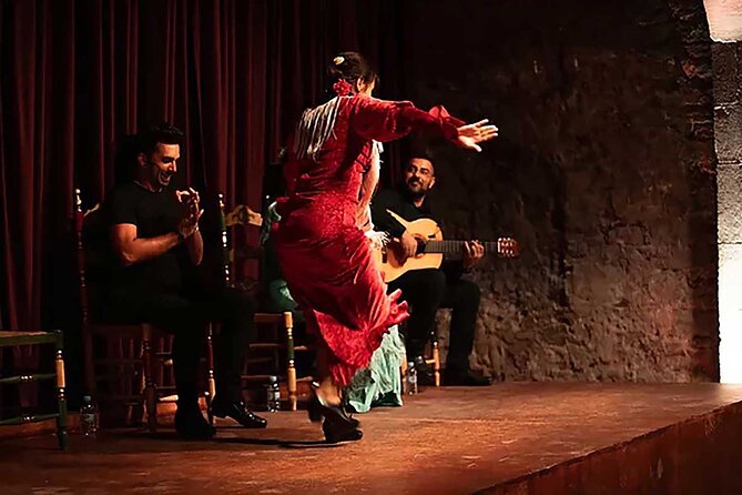 Private Tour: Tapas, Wine & Flamenco Show in Barcelona’s Old Town - Santa Caterina tapas: what you might eat, and what to watch