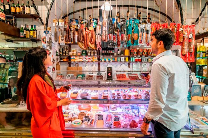 Private Tour: Tapas, Wine & Flamenco Show in Barcelona’s Old Town - Drinks and tapas: included wine, what you get, and where quality can vary