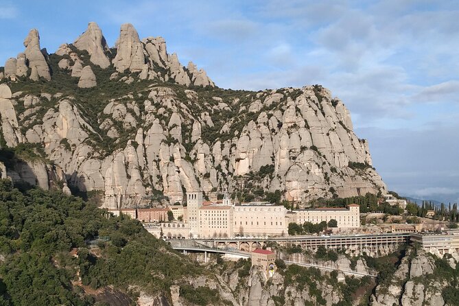 Private Tour to Montserrat with a specialized local guide - The Smooth Barcelona Pickup That Keeps Your Day on Track
