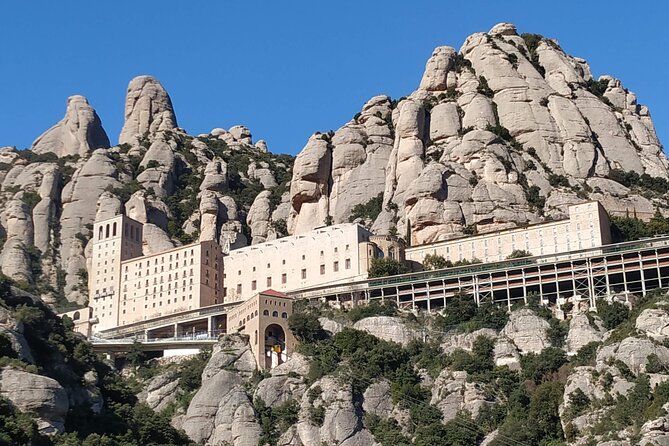 Private Tour to Montserrat with a specialized local guide - Free Time at the Monastery, Including Farmers Market Wandering