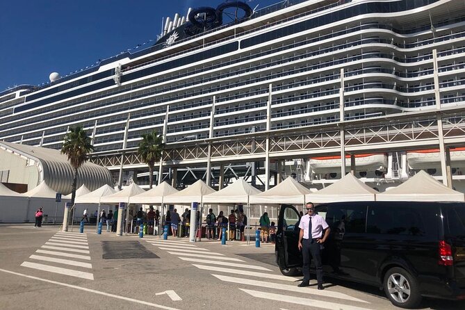 Private Transfer in Cruise Port and BCN Airport - Pricing for up to 7: value on a per-group basis