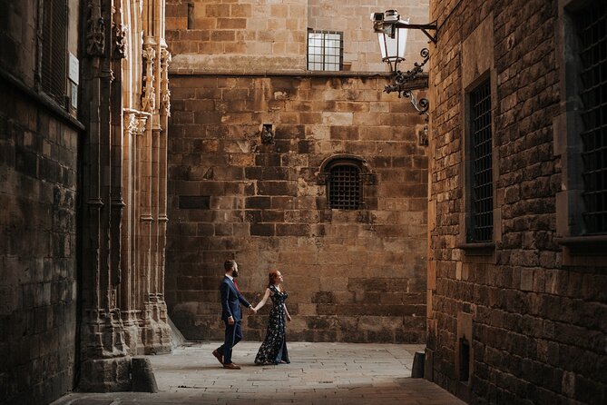 Private Vacation Photography Session with Local Photographer in Barcelona - Why This Private Barcelona Photo Session Beats Selfies