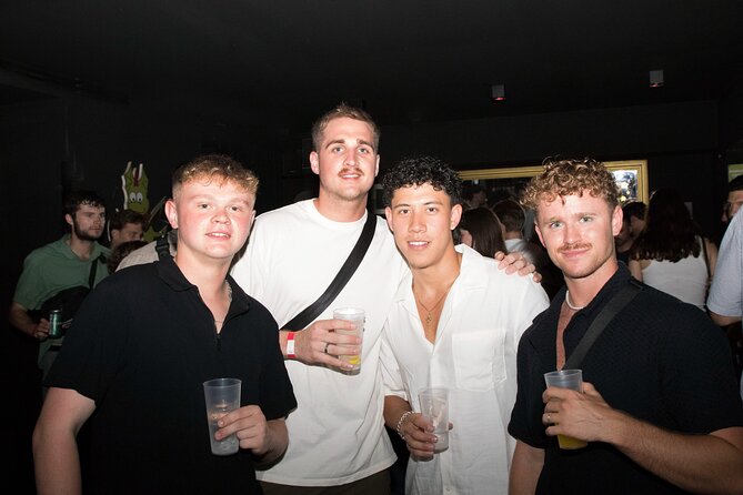 Pub Crawl Barcelona: 4 nightclubs + shots + skip-the-line entry - Meeting at Inflacion Bar in Ciutat Vella (Carrer Ample, 54)